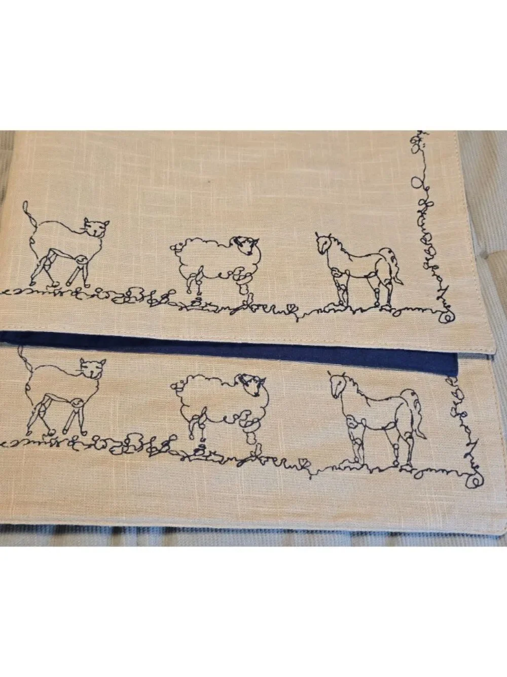 Ellen DeGeneres E&D Town & Country Set Of 2 Embroidered Cotton Placemats